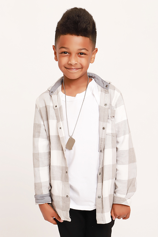 AARON – Model Folio
