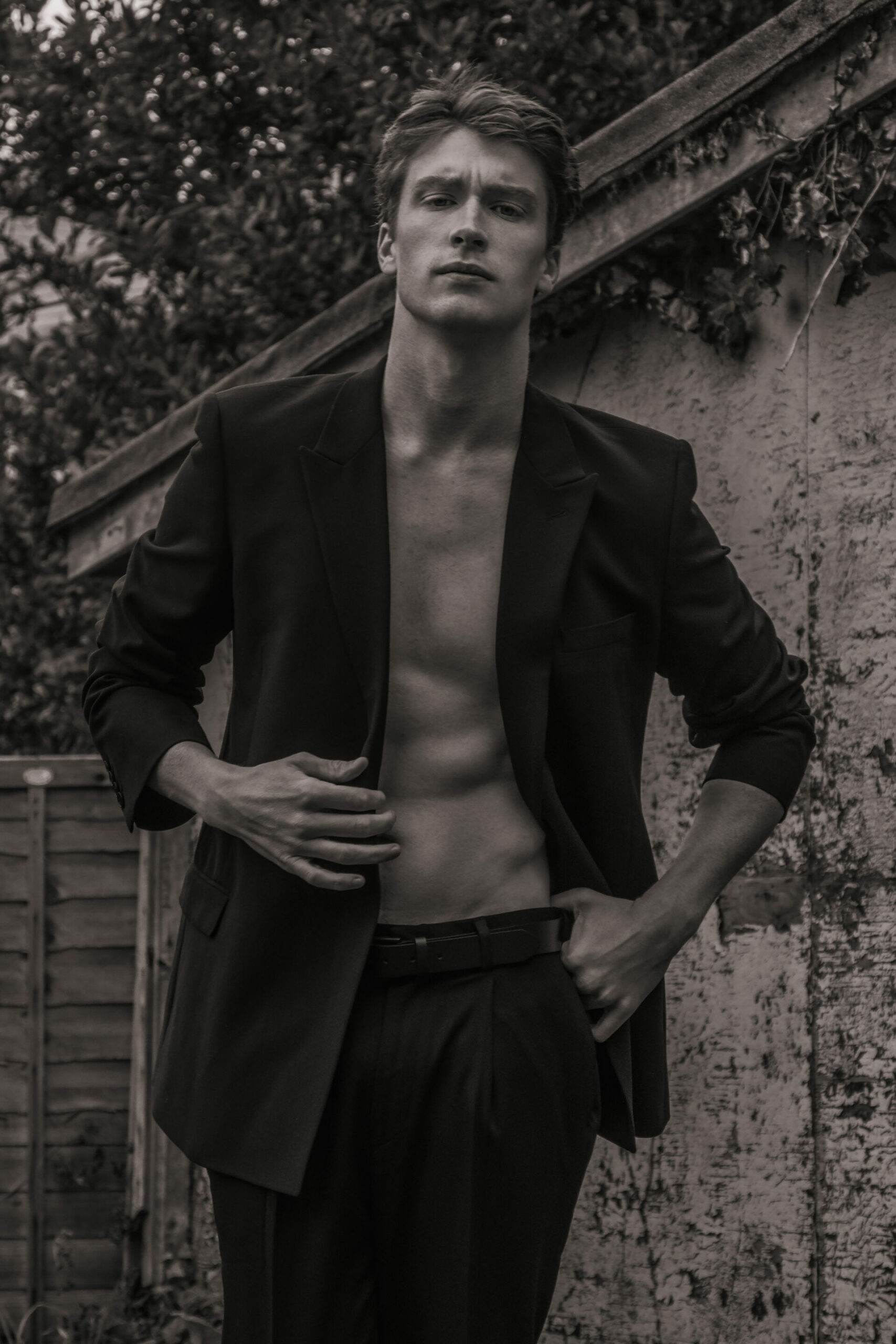 DANNY – Model Folio